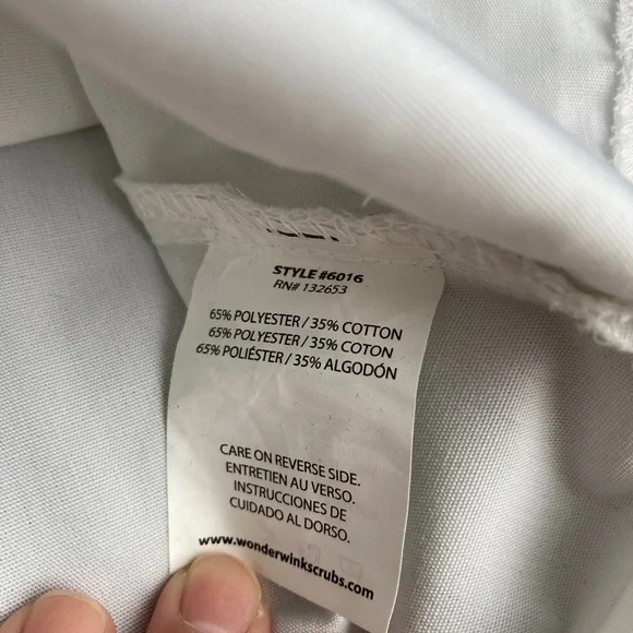 NWOT WonderWink Women Small/SP White Scrub Set - Picture 7 of 12